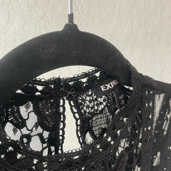 Express Black Floral Design Lace Blouse - Picture 5 of 7